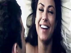 شكر ربيب كليپ سكسي جديد بجانب زوجها النائم