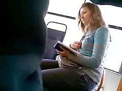 غسلت مدلكة سكسي رومانسية جديدة الكريليس وتحولت إلى التدليك