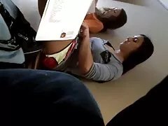 طالب في تنورة كليپ سكسي جديد