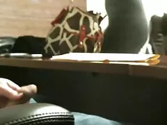 ذهب الرجل في طريقه إلى النُخُب الفاخرة ، مارس الجنس برفق مع أنجيلا إليسون سكسي ياباني جديد